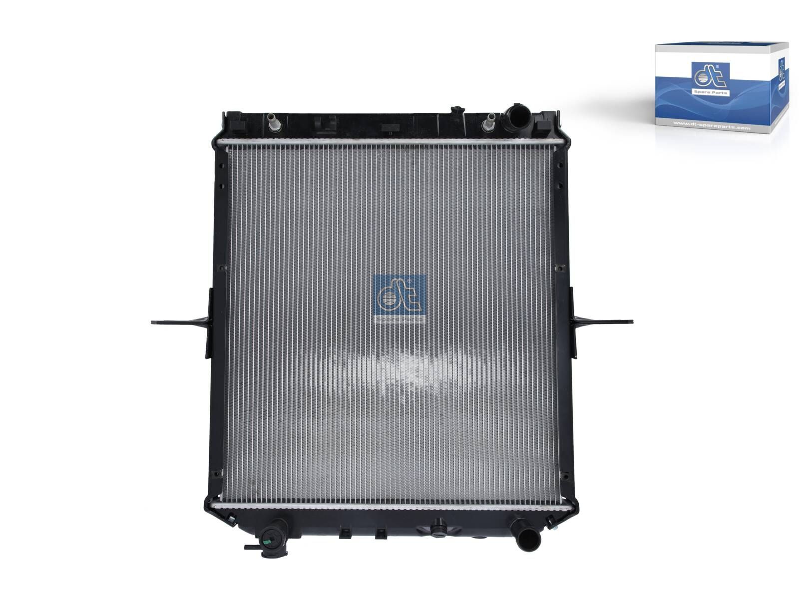 DT Spare Parts 15.00169 Radiator, L: 620 mm, W: 588 mm, T: 31 mm