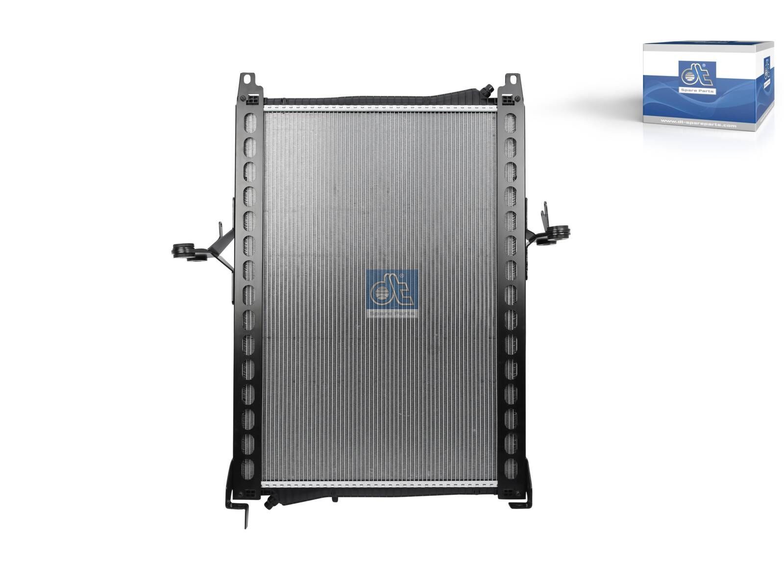 DT Spare Parts 3.00073 Radiator, L: 668 mm, W: 900 mm, T: 40 mm