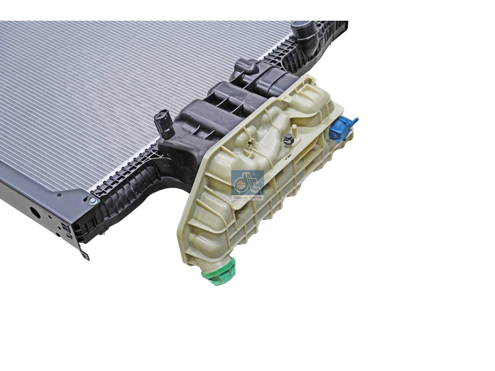 DT Spare Parts 3.00684 Radiator, L: 938 mm, W: 919 mm, T: 48 mm