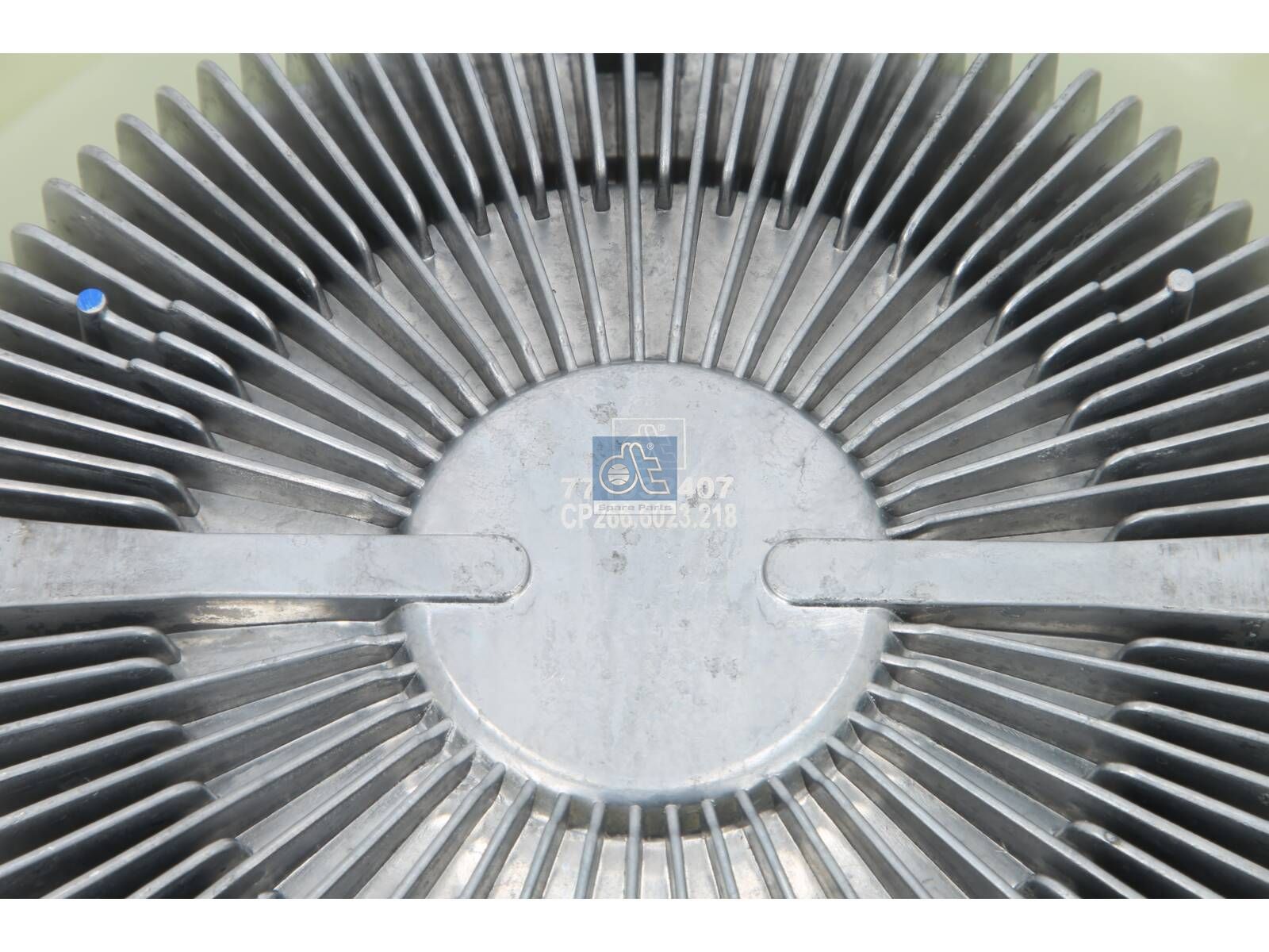 DT Spare Parts 3.15218 Fan with clutch