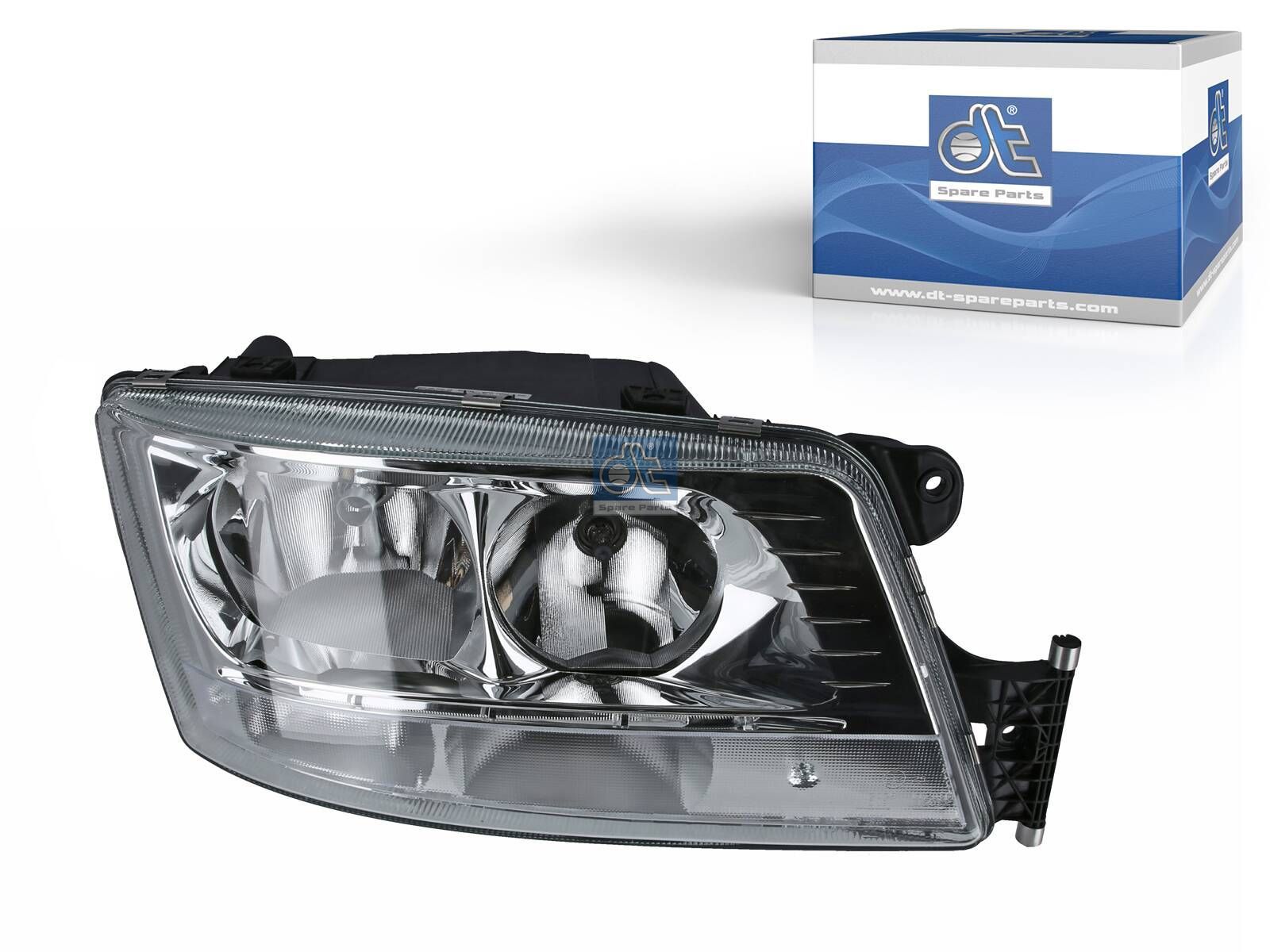 DT Spare Parts 3.32506 Headlamp, right, 24 V