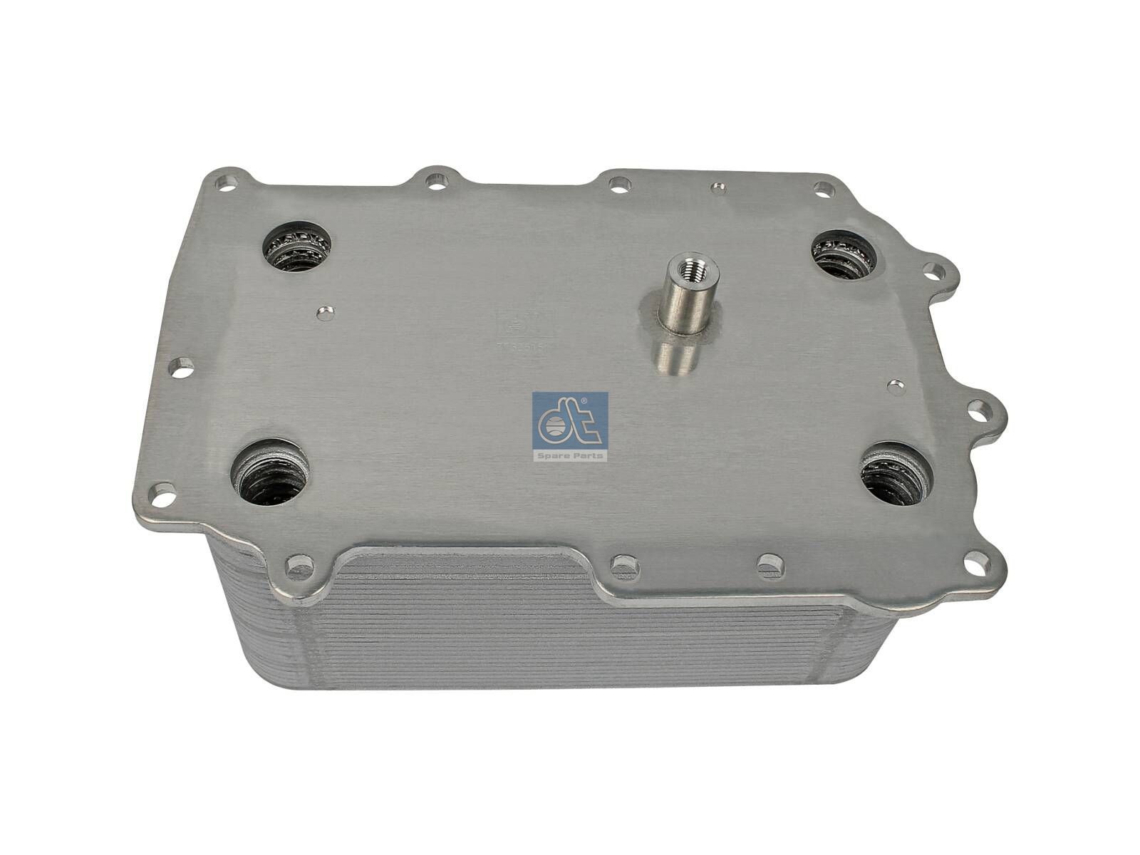 DT Spare Parts 5.45305 Oil cooler